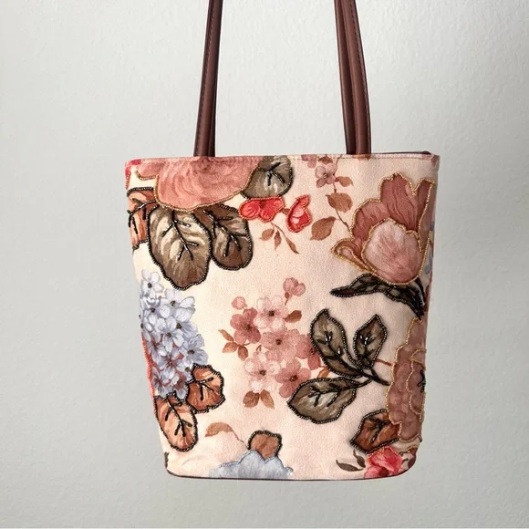 Vintage Floral Beaded Tote Bag - Picture 17 of 17